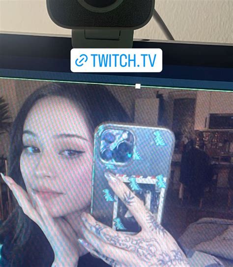 Jade Anh On Twitter Oh Twitch Tv Itsjadeyanh