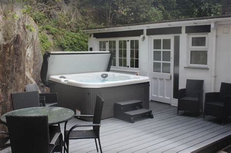 27 Best Lake District Lodges With Hot Tubs | Jacuzzi Getaways