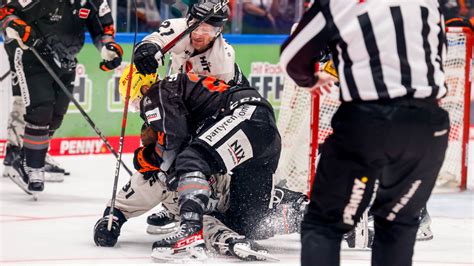 Eishockey L Wen Frankfurt Und Kassel Huskies Siegen