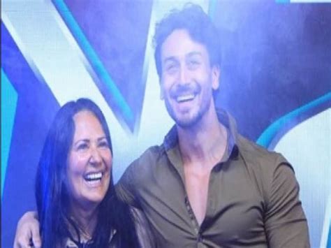 Tiger Shroff Mom Ayesha Shroff Pens Down A Sweet Message For Him On His