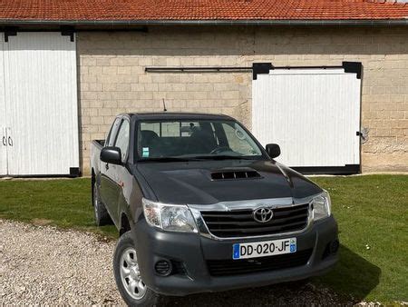 TOYOTA HILUX Toyota Hilux X Tra Cabine 2 5 D 4d Lecap Occasion Le Parking