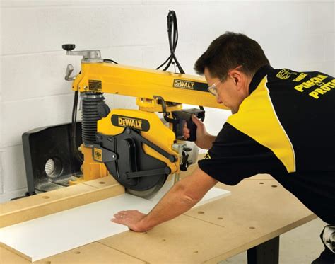 Radial Arm Saw Vs. Miter Saw - ToolCraftz