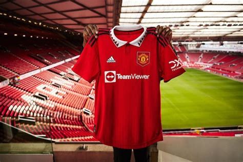 Cool Kerah Itu Kembali Ini Jersey Home Manchester United 2022 23