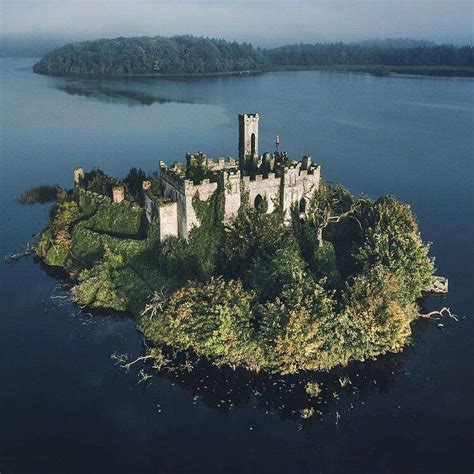 27 Stunning Photos Of McDermott's Castle In Ireland