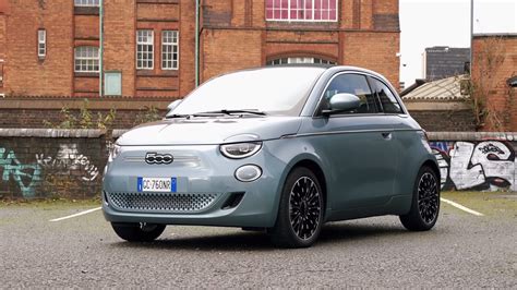 Fiat 500e Hatchback 42 Kwh Battery Energy 42 0 Kwh Torque 220 Nm Electric Vehicles Database