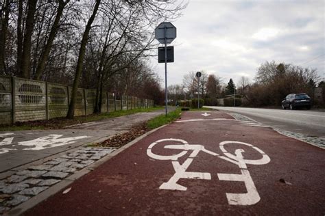 Powstanie Kolejna Droga Rowerowa Ruszy A Budowa Wzd U Ul Francuskiej