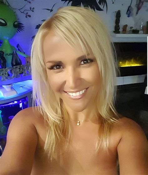 Jenny Scordamaglia Erofound Hot Sex Picture