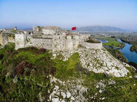 10 châteaux à visiter en Albanie