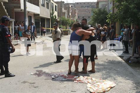 San Juan De Lurigancho Joven Es Asesinado De Balazos Video Y Fotos