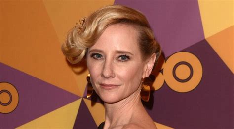 Anne Heche est dans le coma après un accident de voiture tout ce qu