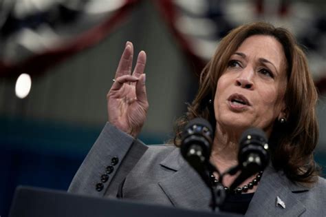 Kamala Harris Holds Major Lead Over Trump In Battleground Arizona New