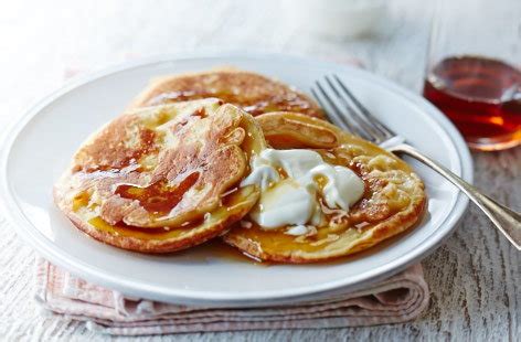 Banana buttermilk pancakes | Tesco Real Food