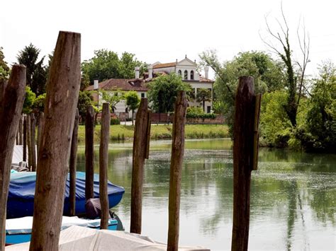 Villa Fanna Cervellini Seen From The Pier Of Cendon Di Silea Parco