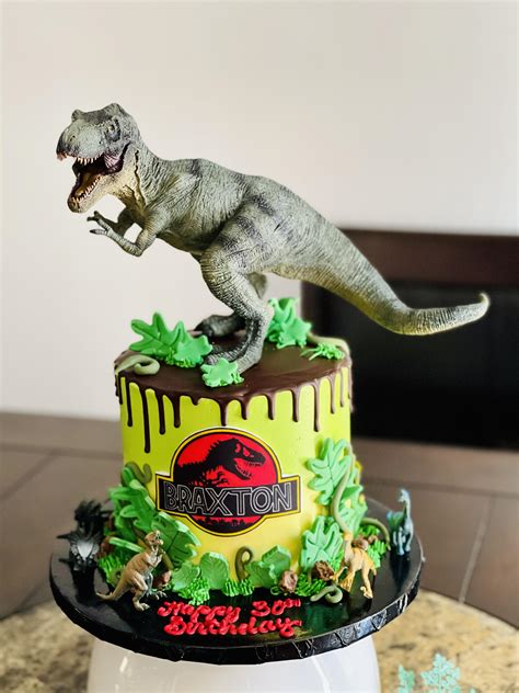 10 Jurassic Park Cake Arnoraiens