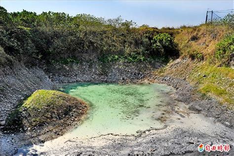 農地倒脫硫渣 業者限期清除 地方 自由時報電子報