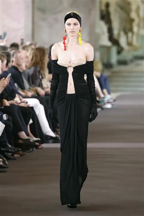 Schiaparelli Couture Fall Winter 2023 Paris Nowfashion