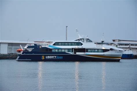 Armón vara la nave Vittorio Morace la prima di nove navi veloci