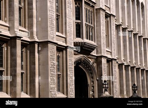 Kings College London Strand Campus The Maughan Library And Information