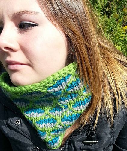 Ravelry Parula Cowl Pattern By Kelene Kinnersly