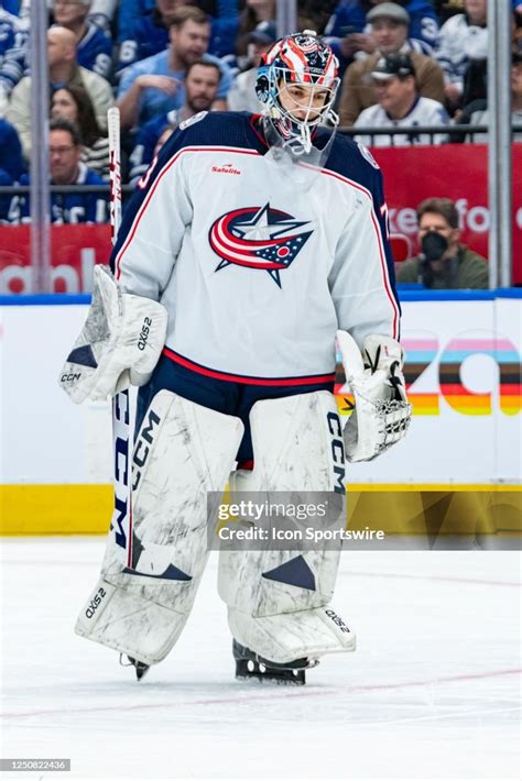 columbus blue jackets goalie jet greaves reacts   nhl news