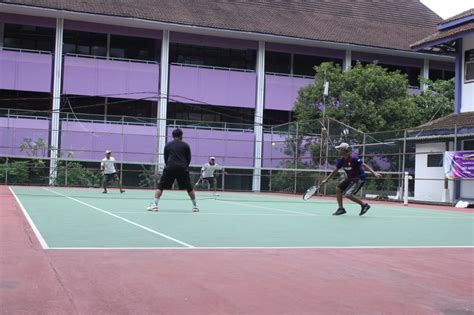 Tim Pgsd Raih Juara Pertama Pertandingan Tenis Lapangan Fkip Uns Fkip Uns