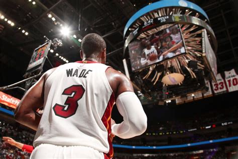 Dwyane Wade Announces Return To Miami Heat For One Last Dance