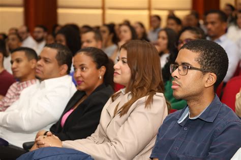 PUCMM Da La Bienvenida A Nuevos Estudiantes De Postgrado Prensa