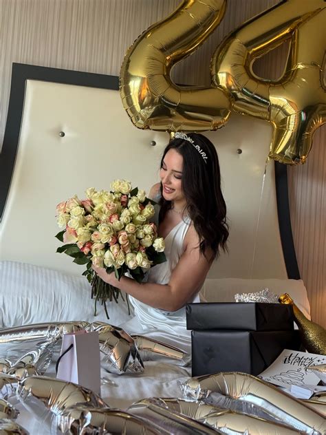 Daniela Flores | Happy birthday to me! 🦈🖤 🎉 Code: DANNY10 Thank you God