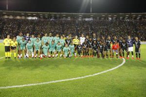 Estádio Parque do Sabiá recebe mais de 30 mil pessoas no Futebol Contra