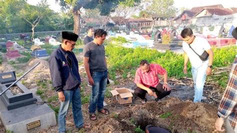 Pasca Autopsi Mayat Bayi Yang Ditemukan Di Saluran Irigasi Sawah