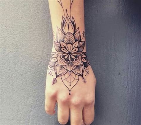 Beautiful Tattoos For Women Hand