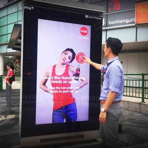 transit shelter digital displays  singapore praevar