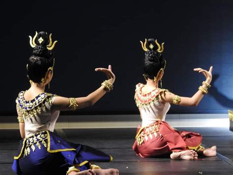 Cambodia Gorgeous Cambodian Classical Dancers Apsara Dancers In