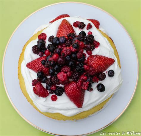 Victoria Sponge Cake Aux Fraises Et La Pistache