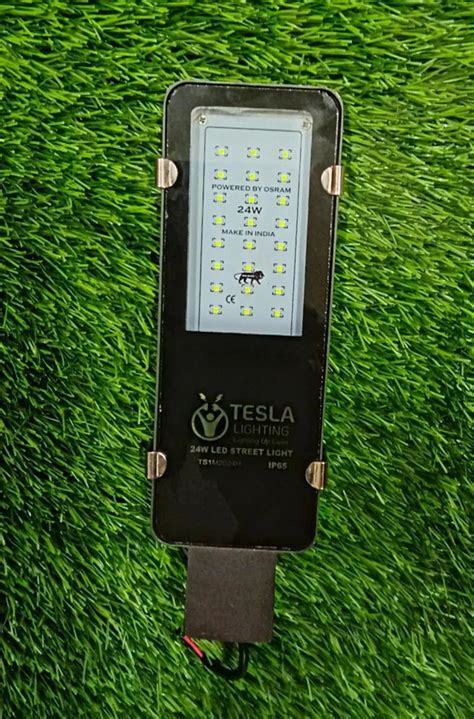 Pure White Rohs Tesla Lighting W Led Street Light Aluminium At Rs