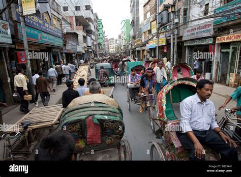 Bangladesh Street Scene Hi Res Stock Photography And Images Alamy