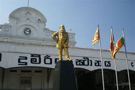 Colombo Fort Railway Station Sri Lanka Travel Guide