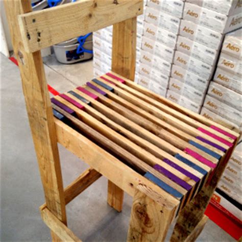 3 chaises en palette à fabriquer