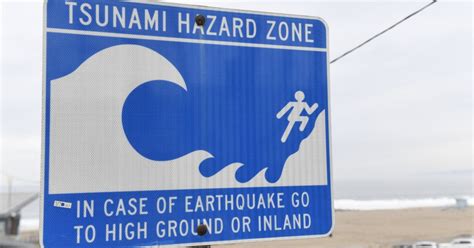Tsunami alert for Hawaii and West Coast after 8.8 earthquake