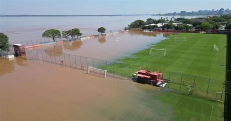 Ct Do Internacional Fica Alagado Ap S Enchentes Em Porto Alegre