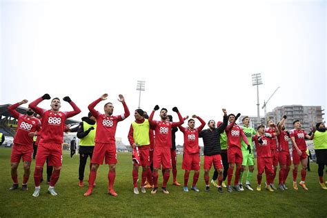 Dinamo Va Avea Stadion Nou