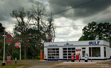 VP Shoots Photography | Blast from the past....old Gulf gas station