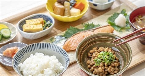 朝食を食べない理由 3位「食欲がない」、2位「時間がない」、1位は？：ナッシュ調べ Itmedia ビジネスオンライン