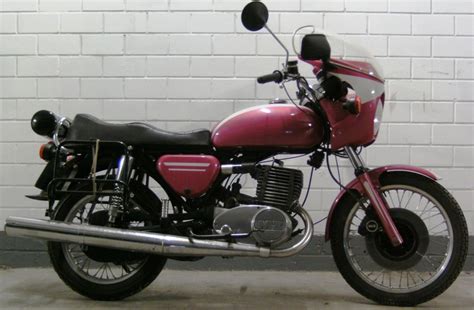 Motorrad MZ TS 250 1 In Rot Mit Cockpit Als Eigenbau Fahrzeugmuseum