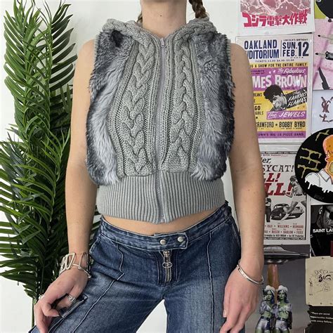 Amazing 00s Y2k 90s Grey Knitted Hooded Gilet With Depop