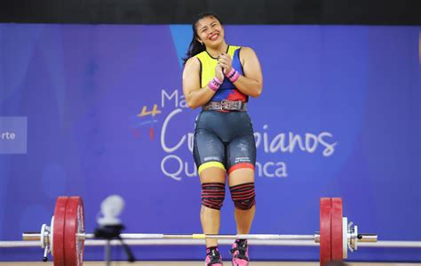 Bella Paredes Gan Dos Medallas De Bronce En El Campeonato Mundial De