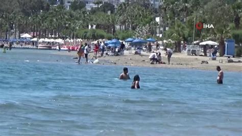 Hava sıcaklığı yükseldi yerli ve yabancı turistler sahillere akın etti