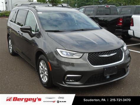 Pre Owned Chrysler Pacifica Touring L Mini Van Passenger In