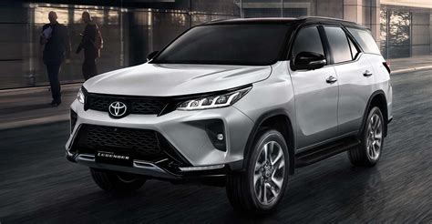 Toyota SW4 imagen más deportiva más tecnología y potencia para el SUV