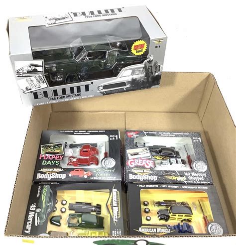 Lot - (5pc) Car Model Kits, American Muscle Bullitt